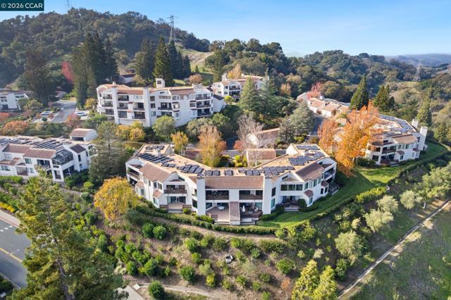 Image 37 of 44 For 3258 Ptarmigan Dr  3b