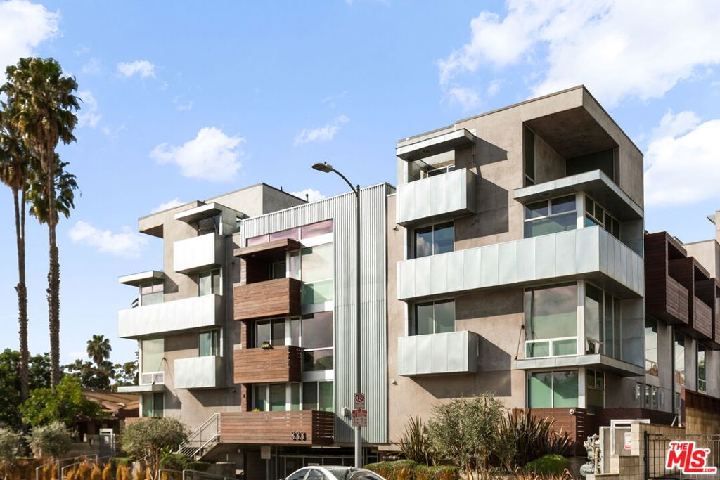 333 S Wilton Place #4