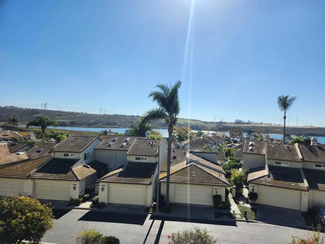 4781 ARGOSY LANE, Carlsbad CA: https://media.crmls.org/mediaz/8352fa69-335b-4209-a054-7c2965e6c732.jpg