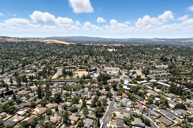 1579 West Street, Concord CA: https://media.crmls.org/mediaz/83542629-0db1-4e67-b068-5ccdb3de1866.jpg