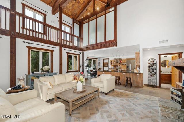 1203 Casa Grande Drive, Simi Valley CA: https://media.crmls.org/mediaz/83560d23-73e5-4e38-b1d9-e214e720802b.jpg