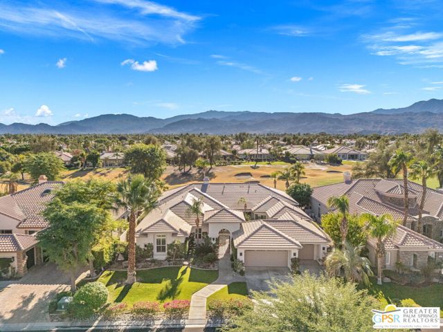 38 Calle Del Norte, Rancho Mirage CA: https://media.crmls.org/mediaz/835639ed-f80f-4a57-828f-abc2e04e8039.jpg