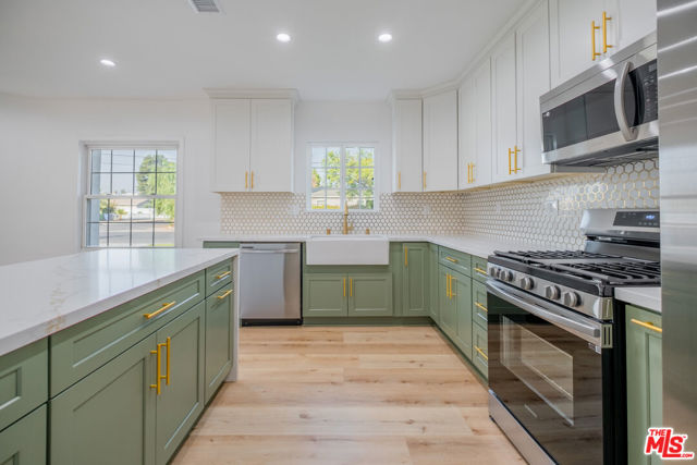 11488 Erwin Street, North Hollywood CA: https://media.crmls.org/mediaz/8356563c-c549-422a-b64f-b30c3b98ab4c.jpg