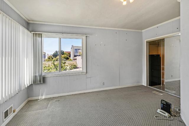 200 Cayuga Avenue, San Francisco CA: https://media.crmls.org/mediaz/8356a111-7583-4813-88ea-5d30fc9359bf.jpg