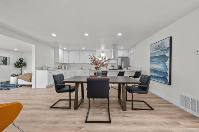 1519 Marble Ct, Chula Vista CA: https://media.crmls.org/mediaz/8356ad09-c05b-4bac-9598-f0ce8cb238bc.jpg
