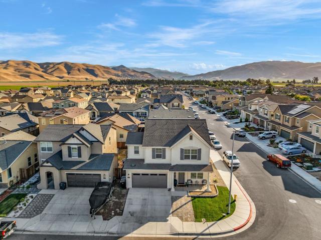 21 Sycamore Street, Greenfield CA: https://media.crmls.org/mediaz/83573b63-4e9c-4b8f-8ca9-40c25c6e0b78.jpg
