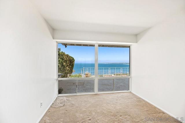 605 Palos Verdes Dr W, Palos Verdes Estates, California 90274, 4 Bedrooms Bedrooms, ,2 BathroomsBathrooms,Residential,Sold,Palos Verdes Dr W,220015650SD