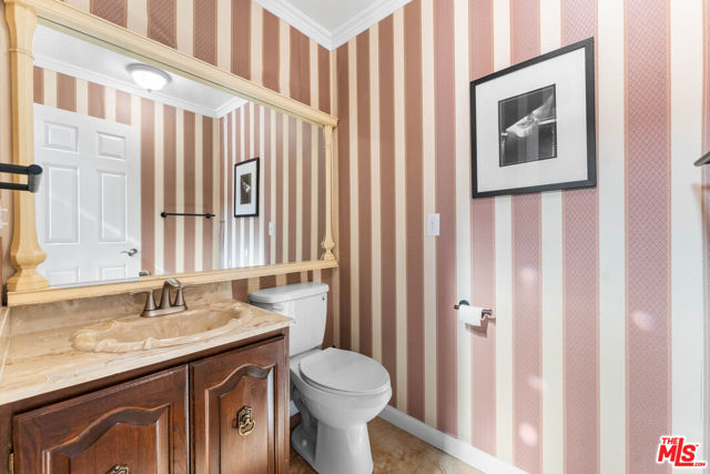 18032 Mariner Drive, Victorville CA: https://media.crmls.org/mediaz/835a2ff5-327e-4d46-9b2e-3649b77a0fdb.jpg