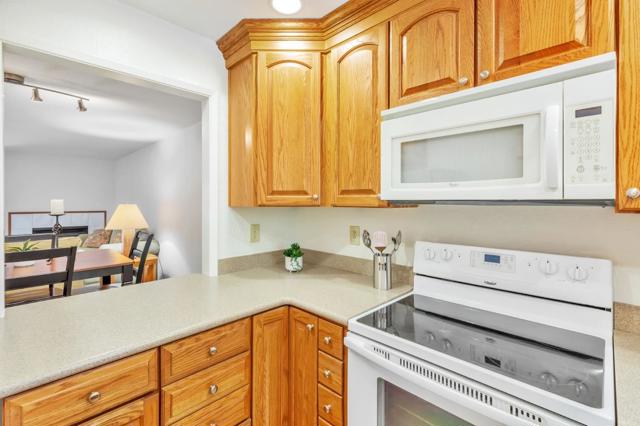 1555 Hecker Pass Road, Gilroy CA: https://media.crmls.org/mediaz/835a7dc1-98a5-4133-bb74-b56e821408cc.jpg
