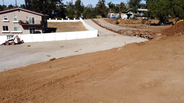0 Echo Dr, La Mesa CA: https://media.crmls.org/mediaz/835b1d9c-4e0b-42a9-a5d0-7809b89914cf.jpg