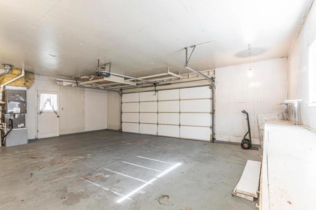 690 Ridgemark Drive, Hollister CA: https://media.crmls.org/mediaz/835b3e91-a515-4caa-8241-01a2c5f82dad.jpg