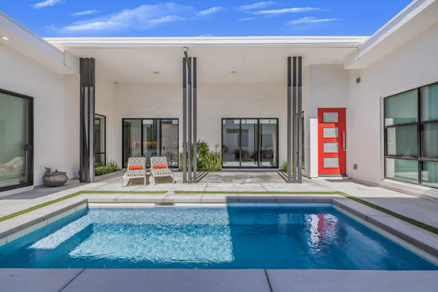 151 Holliday Way, Palm Springs CA: https://media.crmls.org/mediaz/835b765b-5ad7-4d54-afa9-0dc2e7c95f60.jpg