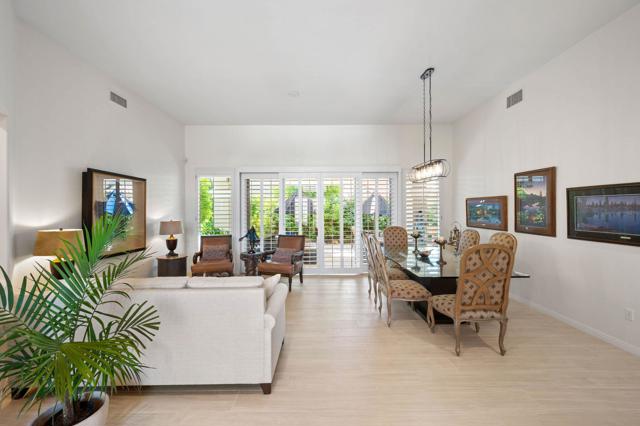 78467 Sterling Lane, Palm Desert CA: https://media.crmls.org/mediaz/835decc6-e364-4e94-9fdb-4d19ac95e187.jpg
