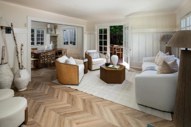 114 University Drive, Menlo Park CA: https://media.crmls.org/mediaz/835e2415-cfef-495f-9042-f7b96281fbb2.jpg
