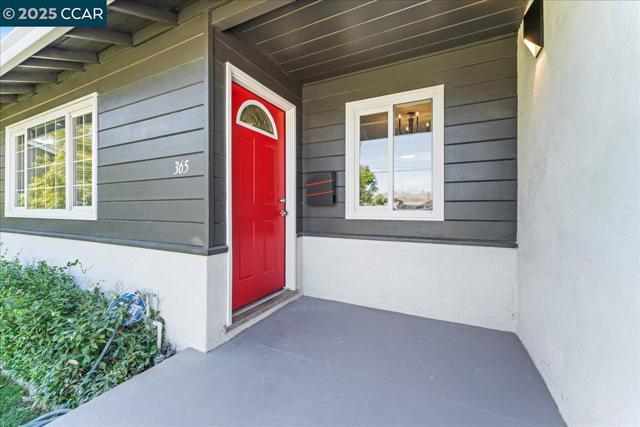 365 Pestana Pl, Livermore CA: https://media.crmls.org/mediaz/835e6af8-80ed-4b2d-adff-6d19056b29bb.jpg