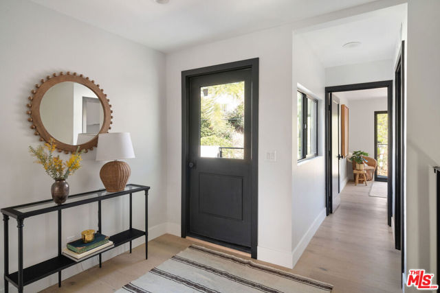 1615 Sargent Place, Los Angeles CA: https://media.crmls.org/mediaz/835f7597-ac16-4596-a66b-2173fb1b43ea.jpg