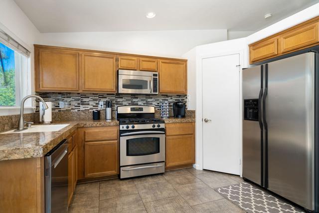 47375 Mangrove Street, Indio CA: https://media.crmls.org/mediaz/835f784f-879b-4409-aca4-4555d3e68b0a.jpg