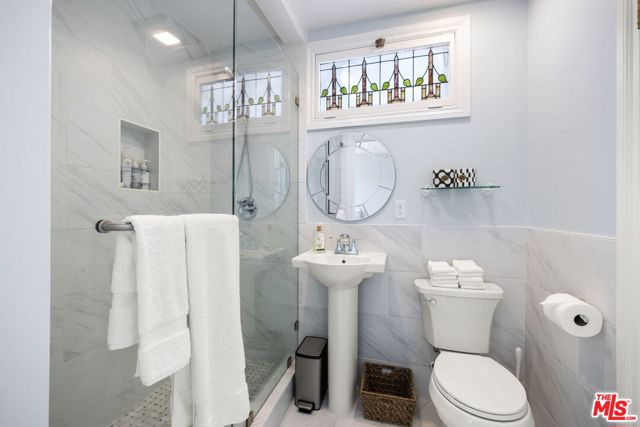 Drew Fenton | 11215 W Sunset Boulevard Los Angeles CA | MLS: 7520415 Drew Fenton | 11215 W Sunset Boulevard Los Angeles CA | MLS: 7520415