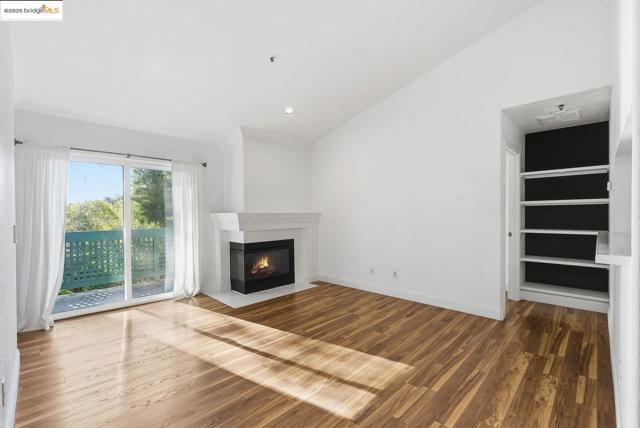 316 Dursey DR, Pinole CA: https://media.crmls.org/mediaz/8360bb3f-b075-426e-ab8b-41612c1877d9.jpg