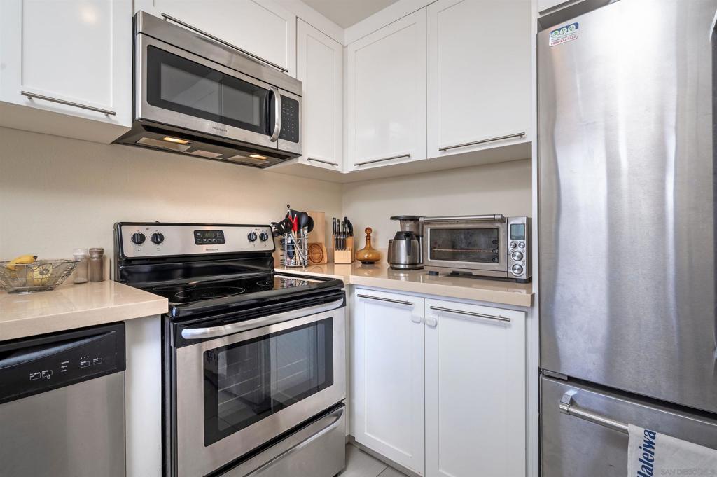 4266 6th - photo 11