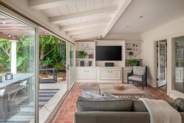 5839 Camino De La Costa, La Jolla CA: https://media.crmls.org/mediaz/8360f104-2048-4028-803d-6a8bb7e8f4b8.jpg