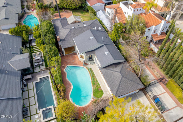 4917 Angeles Crest Highway, La Canada Flintridge CA: https://media.crmls.org/mediaz/836138e8-619a-44e8-8af4-56b3f3a3de15.jpg