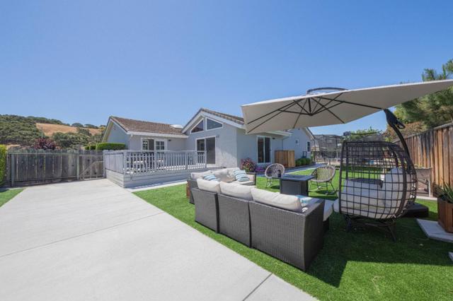 22800 Bravo Place, Salinas CA: https://media.crmls.org/mediaz/836146d3-dce9-4743-a5e4-36d5a268329b.jpg