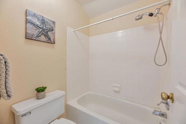 110 Cityview Drive, Daly City CA: https://media.crmls.org/mediaz/8361c93d-ee1c-4733-a55d-6a0758620735.jpg