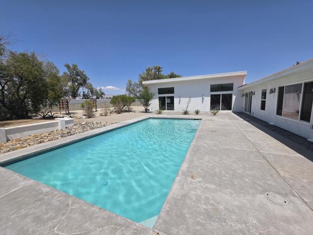 1800 E Joyce Drive Drive, Palm Springs CA: https://media.crmls.org/mediaz/8362529b-22af-4143-a015-7183e659266f.jpg