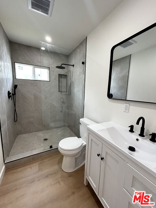4232 Sunnyslope Ave, Sherman Oaks CA: https://media.crmls.org/mediaz/8362da0f-4257-4b49-b4e9-73067bc2c702.jpg