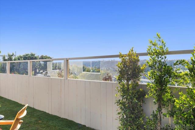 5428 Chaparajos Ct, San Diego CA: https://media.crmls.org/mediaz/8363c426-f9c5-4552-97e5-527b913dc5ff.jpg