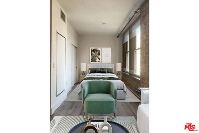 460 S Spring Street, Los Angeles CA: https://media.crmls.org/mediaz/83641d56-bad3-4bd4-ad23-b6cd0bea93d9.jpg
