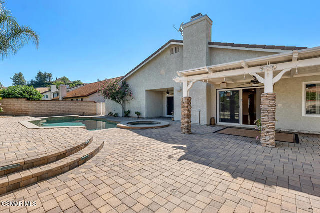 6344 Kerryhill Court, Agoura Hills CA: https://media.crmls.org/mediaz/83641f43-0bd8-4c2b-9c74-a563d8b58240.jpg