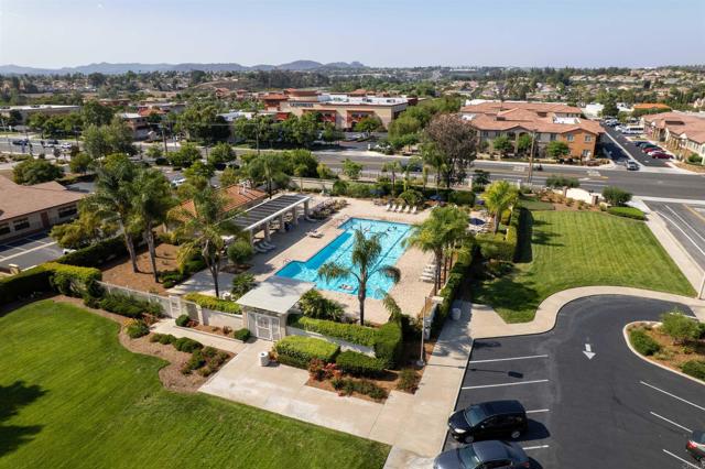39668 Roripaugh Road, Temecula CA: https://media.crmls.org/mediaz/836497d3-a6e3-4bf0-a00f-d0a6e6df9aa6.jpg