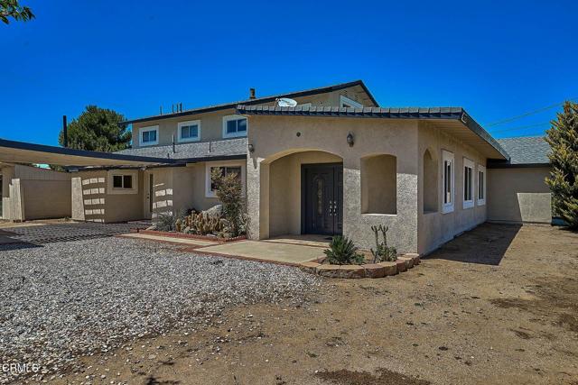 9020 Pionero Road, Pinon Hills CA: https://media.crmls.org/mediaz/8364cb4f-b411-4d6c-bf0d-20a895ac8c41.jpg