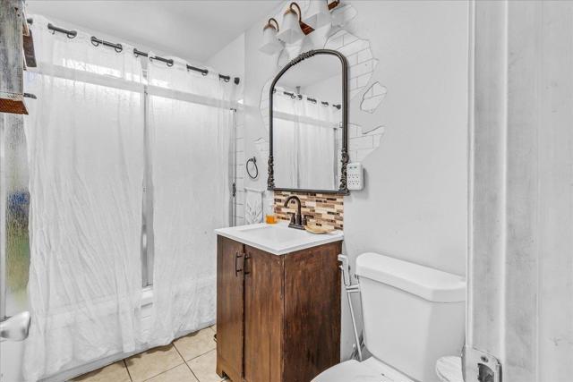 730 Los Coches Avenue, Salinas CA: https://media.crmls.org/mediaz/8365672e-dbf2-429f-a419-3693897df385.jpg