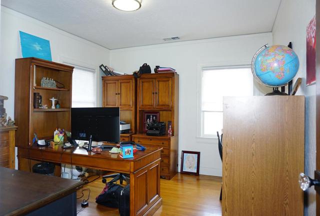 Image 23 of 31 For 820 Civic Center Drive