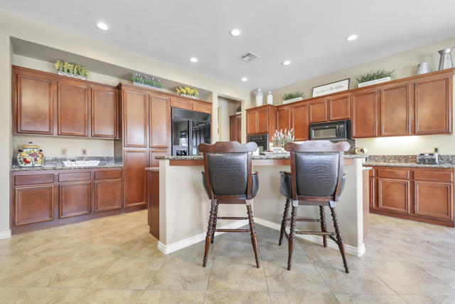 57730 Cantata Drive, La Quinta CA: https://media.crmls.org/mediaz/8366bea4-4a8e-45e2-ac55-acc7c1f25f5a.jpg