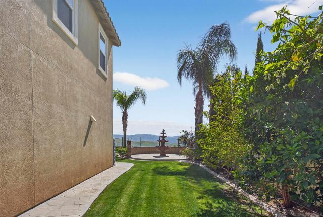 Image 53 of 73 For 18410 Lakepointe Dr