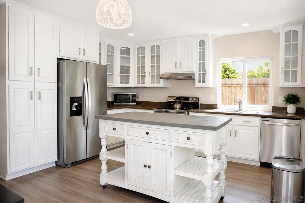 1021 Hazen - photo 5