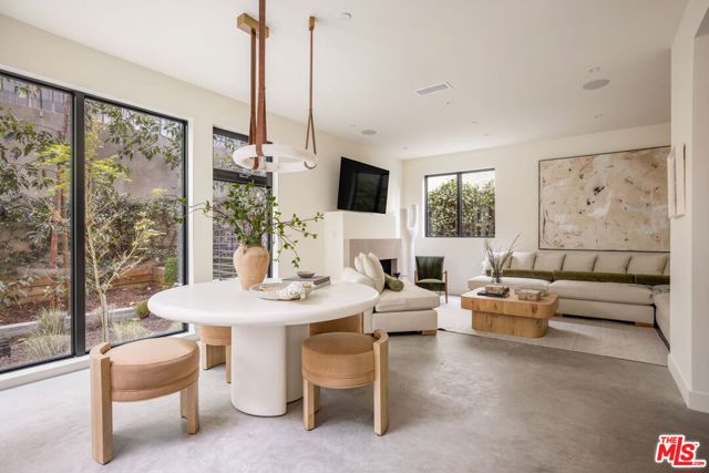 Photo of 929 Hilldale, West Hollywood, CA 90069
