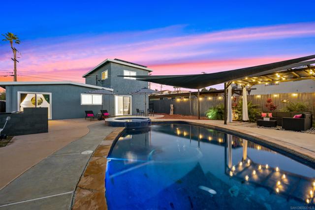 434 Del Mar Ct, Chula Vista CA: https://media.crmls.org/mediaz/836add26-8716-4dc2-843d-debbb2d4f76d.jpg