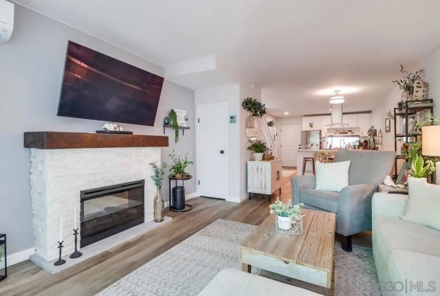 7797 Stalmer St, San Diego CA: https://media.crmls.org/mediaz/836b3cff-6612-479b-b51f-37eb9b492cae.jpg