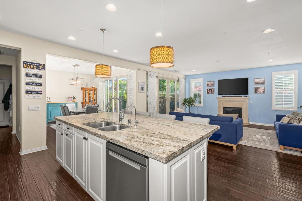 MLS #250042618SD image #11