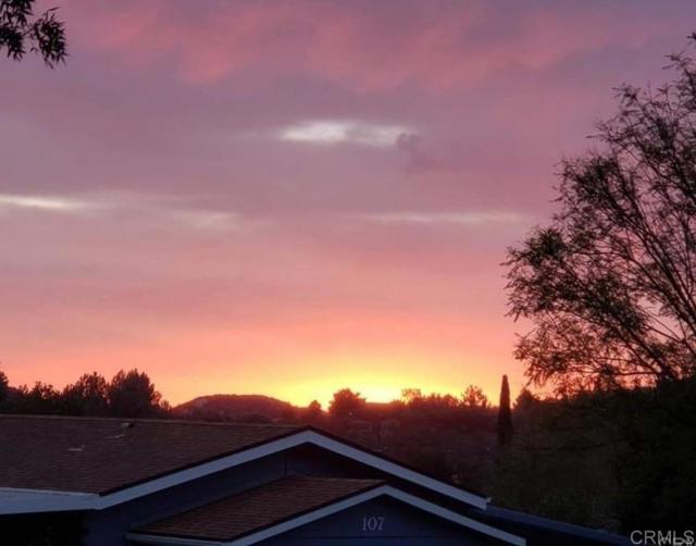 18218 Paradise Mountain Road, Valley Center CA: https://media.crmls.org/mediaz/836c0e85-4300-485a-ab22-e9cfdb33c952.jpg