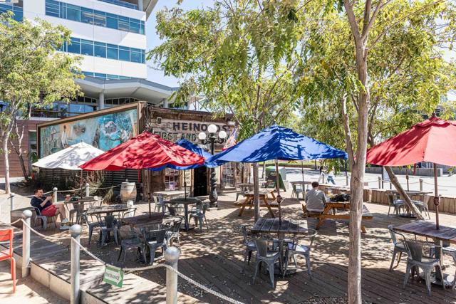 222 Broadway, Oakland CA: https://media.crmls.org/mediaz/836d0bc0-60d1-45a8-9688-a4223a93ff46.jpg