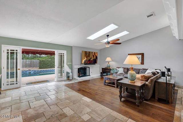 Image 22 of 52 For 6496 Bayberry Street