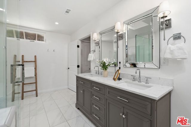 Drew Fenton | 2880 Woodwardia Drive Los Angeles CA | MLS: 7374949