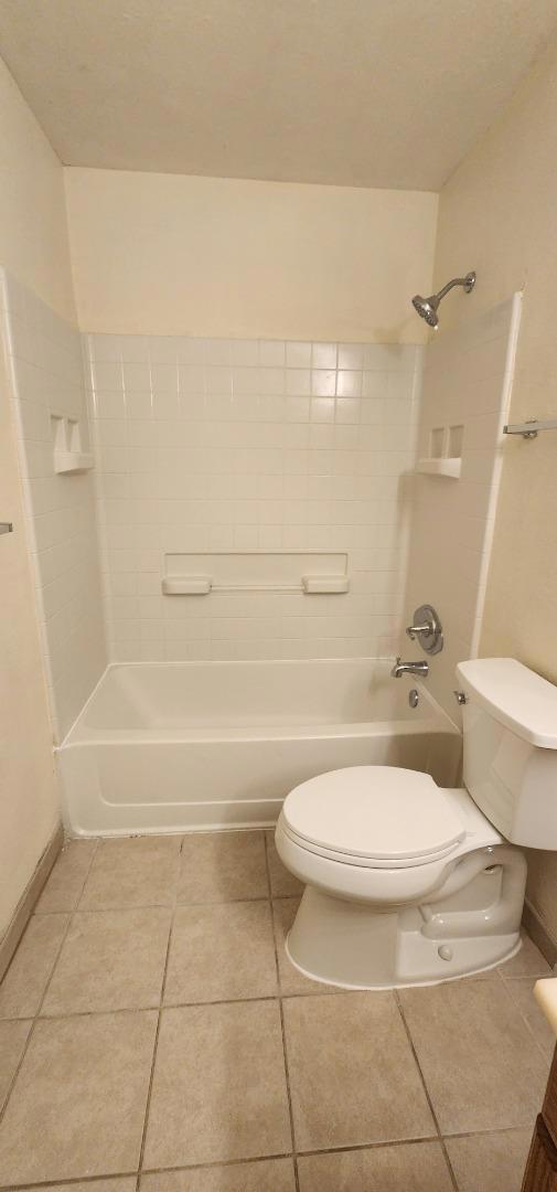 1807 Cherokee Drive, Salinas CA: https://media.crmls.org/mediaz/836ecbe5-76c0-41f1-90dd-6c2d933efb97.jpg