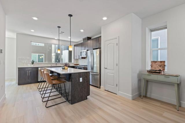 178 Llano De Los Robles Avenue, San Jose CA: https://media.crmls.org/mediaz/836eff6b-2d1d-4634-bf97-4756cd808cab.jpg